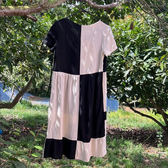 Ersa Fibers Anni dress, Asymmetrical Black and white Midi Dress - Picture 4 of 6